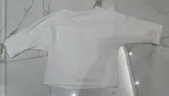 ホワイト五分袖カットソー