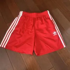 adidas レッド ショートパンツ ハーフパンツ