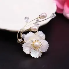 スワロフスキー淡水真珠貝殻桜ブローチジルコンパール花コサージュ入学式卒業式結婚式