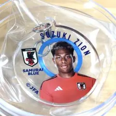 サッカー日本代表　サムライブルー　鈴木彩艶　めじるし　チャーム