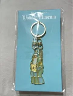 Wonder Museum　キーホルダー　ミセス　新品　ステンドグラス