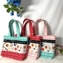 Item thumbnail for item 236f74c6-32fa-48b2-a414-37e38b83ddb5