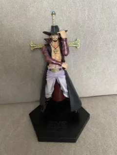 「ワンピース DX王下七武海フィギュアvol.3 鷹の目のミホーク」