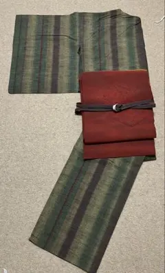 単衣　紬　縞柄　ゆったり　衣敷当て付　モスグリーン　茶　赤　正絹