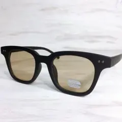 サングラス大きめ