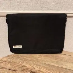 リヒトラブ キャリングポーチ スマートフィット B5 ブラック