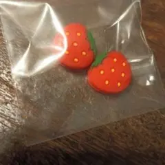 いちご　ストロベリー　Switchジョイコンカバー　2個セット