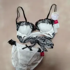 バックリボン付き ブラジャーショーツセット