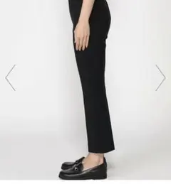 ブラック スキニーパンツ レディース