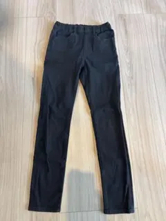 UNIQLO 黒　長ズボン　140