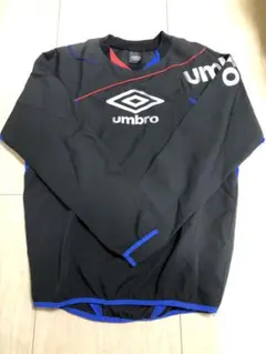 umbro 長袖ピステ 黒/青/赤