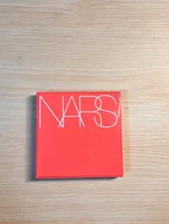 新品 NARS ホットエスケープ チークパレット III オレンジ コーラル