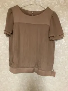 アリスバーリー 半袖プリーツトップスのサムネイル