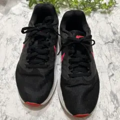 【未使用に近い美品】【Nike】ランニングシューズ★23.5cm★ブラックピンク