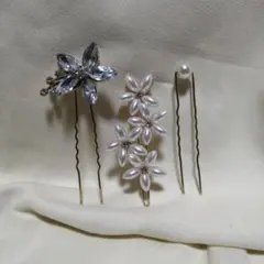 花モチーフのホワイトヘアピン３本セット