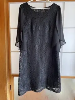 黒 レース パーティードレス フレアスリーブ