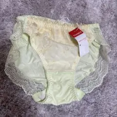 Triumph ショーツ M ライトグリーン