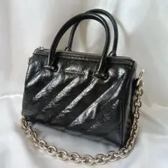 美品　CHARLES & KEITH ブラック ミニボストン チェーン付