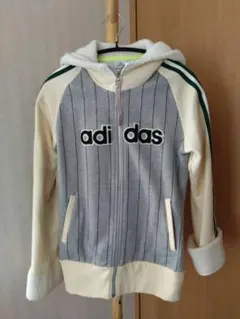 adidas ストライプ フード付きパーカー