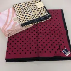 Yves Saint Laurent ハンカチ ドット柄他3枚セットのサムネイル