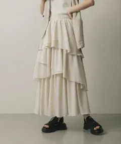アシメティアードスカート