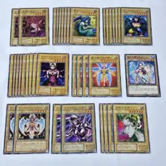遊戯王　まとめ売り　通常モンスター　女性　30枚以上　紅葉の女王他　送料無料