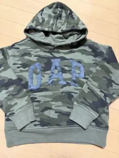 GAP 迷彩 裏起毛 フード付き パーカー サイズ120 子ども服