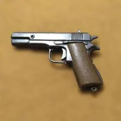 拳銃キーホルダー