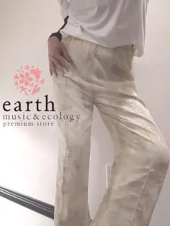 新品タグ付き earth music&ecology ワイドパンツ クリーム色