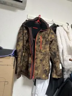 スノーボードウェア 迷彩柄
