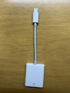iPhone Lightningケーブル　SDカード転送