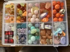 ビーズセット 多様な色と形