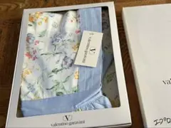 Valentino Garavani エプロン 花柄 箱付きのサムネイル