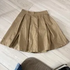 ⭐️INGNI プリーツスカート ベージュ Mサイズのサムネイル