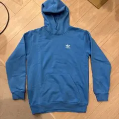 adidas originals パーカー