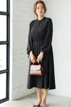 アースミュージック&エコロジー♡前ボタン花柄ワンピース 　F