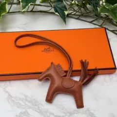 極美品 エルメス チャーム 《ロデオ》 PM ゴールド HERMES