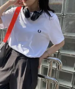 FRED PERRY ワンポイントロゴ刺繍 ショートスリーブリンガーTシャツのサムネイル