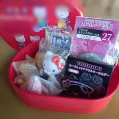 ハローキティ他詰め合わせ　プラスチック箱入り