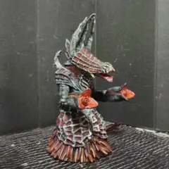 ⚠️人気　M1号　ウルトラマン　ペスター　薄橙色成型　スタンダード　2000年 M1号 ウルトラマン ペスター 茶色成型 スタンダード 2000年 - メルカリ