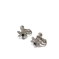 花形シルバーイヤリング 黒ストーン付き