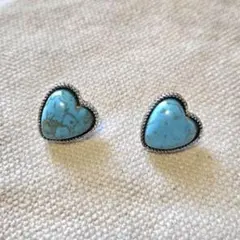 ターコイズハート型ピアス　レディース　ピアス　ケース付き