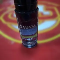 SAUVAGE ソバージュ　香水　30mlのサムネイル