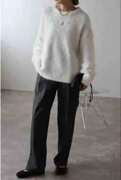 【新品】BONJOURSAGAN シャギーモヘアライククルーネックニット 白