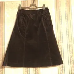 組曲ファムダークブラウン フレアスカート ひざ丈
