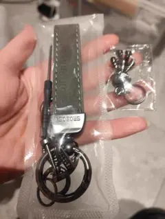 レザー メタル キーホルダー 付属品付き