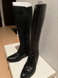 ブラックレザー ロングブーツ 中ヒール