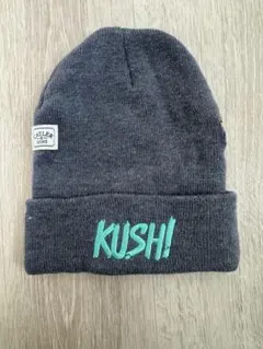 ニット帽 ビーニー グレー KUSH 刺繍