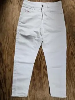 ディーゼル ジョグ ジーンズ ジップフライ ストレッチ パンツ ホワイト W25