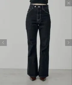 【値下げ4/2限定】Chico パッチ付きフレアデニム ネイビー